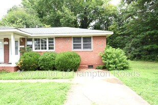 4109 5th St in Chesapeake, VA - Building Photo
