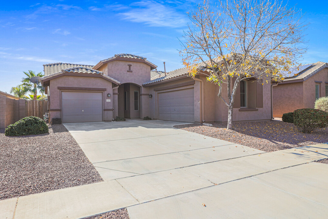 15437 W Ventura St in Surprise, AZ - Building Photo