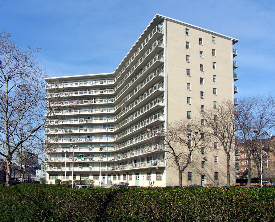 Fox Hill Gardens in Hoboken, NJ - Foto de edificio