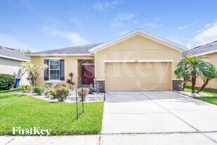 1107 Lauren Manor Loop in Ruskin, FL - Building Photo