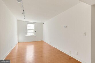 258 S 9th St in Philadelphia, PA - Building Photo - Building Photo