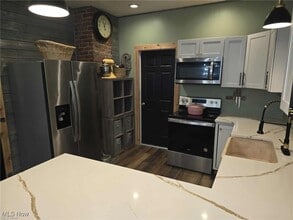 202 Meek Ave in Byesville, OH - Building Photo - Building Photo