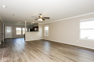 10321 Fossil Valley Dr in Fort Worth, TX - Foto de edificio - Building Photo