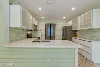 2040 Palm Ave in Indialantic, FL - Building Photo - Building Photo