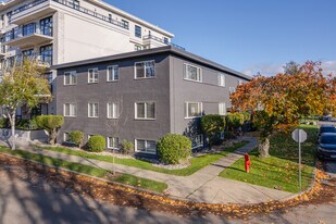 2095 46th Ave in Vancouver, BC - Building Photo