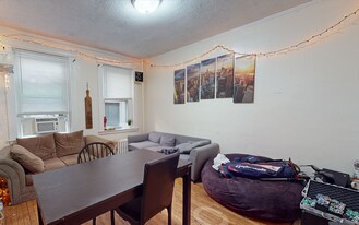 451 Park Dr, Unit G1 in Boston, MA - Building Photo