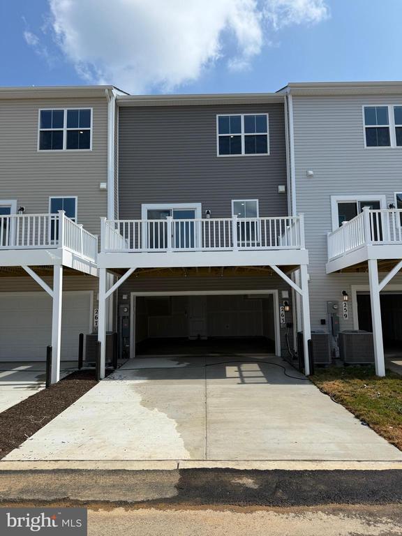 263 Sandy Btm Cir in Ranson, WV - Foto de edificio - Building Photo