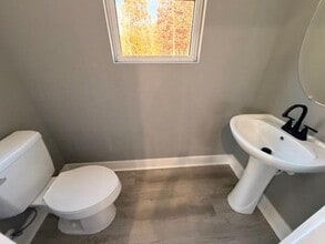 102 Nichali Dr in Charlotte, TN - Building Photo - Building Photo