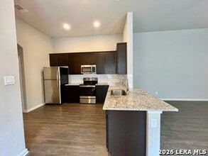 3406 Lindsay Ln in Seguin, TX - Building Photo - Building Photo