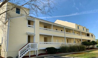 1100 Possum Trot Rd in North Myrtle Beach, SC - Building Photo