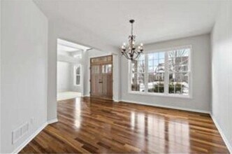 12424 Princeton Ave in Eden Prairie, MN - Building Photo - Building Photo