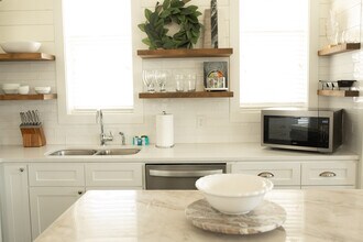 2119 Loretta Parker Lane, Unit Lot 1 in Barling, AR - Foto de edificio - Building Photo