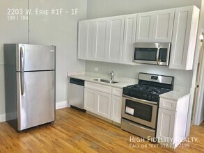 2203 W Erie St in Chicago, IL - Building Photo - Building Photo