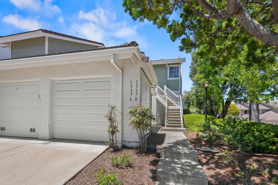 13378 Tiverton Rd in San Diego, CA - Building Photo