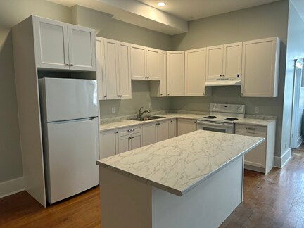 88 Ontario St, Unit 4 in Stratford, ON - Building Photo - Building Photo