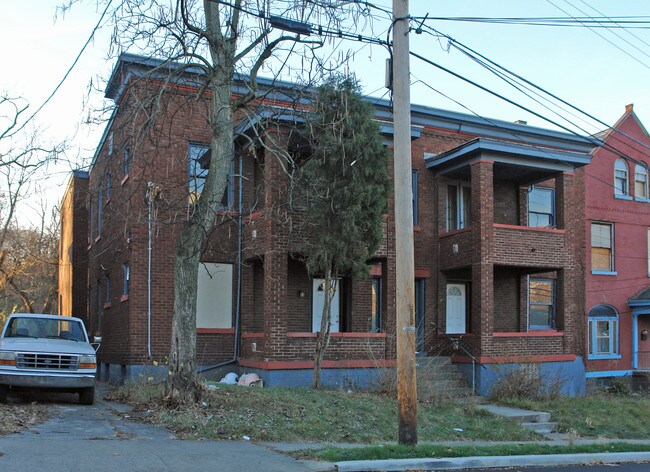 425 McGregor Ave in Cincinnati, OH - Building Photo - Building Photo