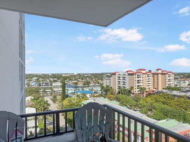 531 N Ocean Blvd, Unit 1203 in Pompano Beach, FL - Foto de edificio - Building Photo