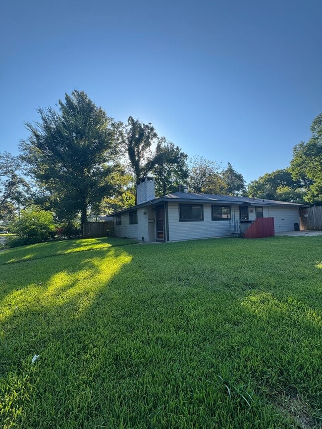 property at 2016 Alison Ave