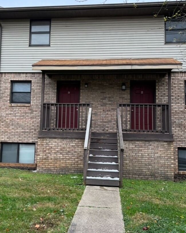 1105 S Fairview St in Bloomington, IN - Building Photo - Building Photo