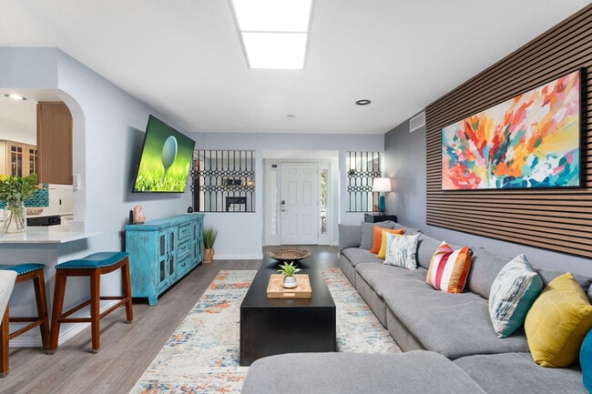 property at 11031 W Cumberland Dr