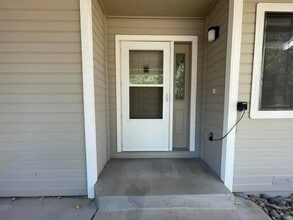 1343 Wilson Cir in Gardnerville, NV - Building Photo - Building Photo