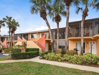 4070 Looking Glass Ln in Naples, FL - Building Photo