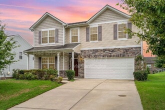 532 Oak Forest Ln in Fort Mill, SC - Building Photo - Building Photo