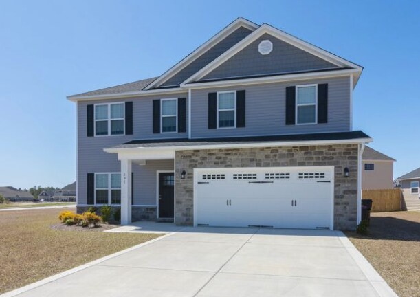 101 S Sea St in Jacksonville, NC - Building Photo