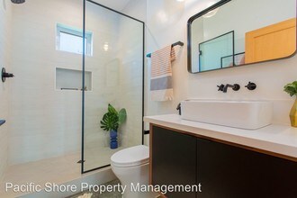 2515 Federal Ave in Los Angeles, CA - Foto de edificio - Building Photo