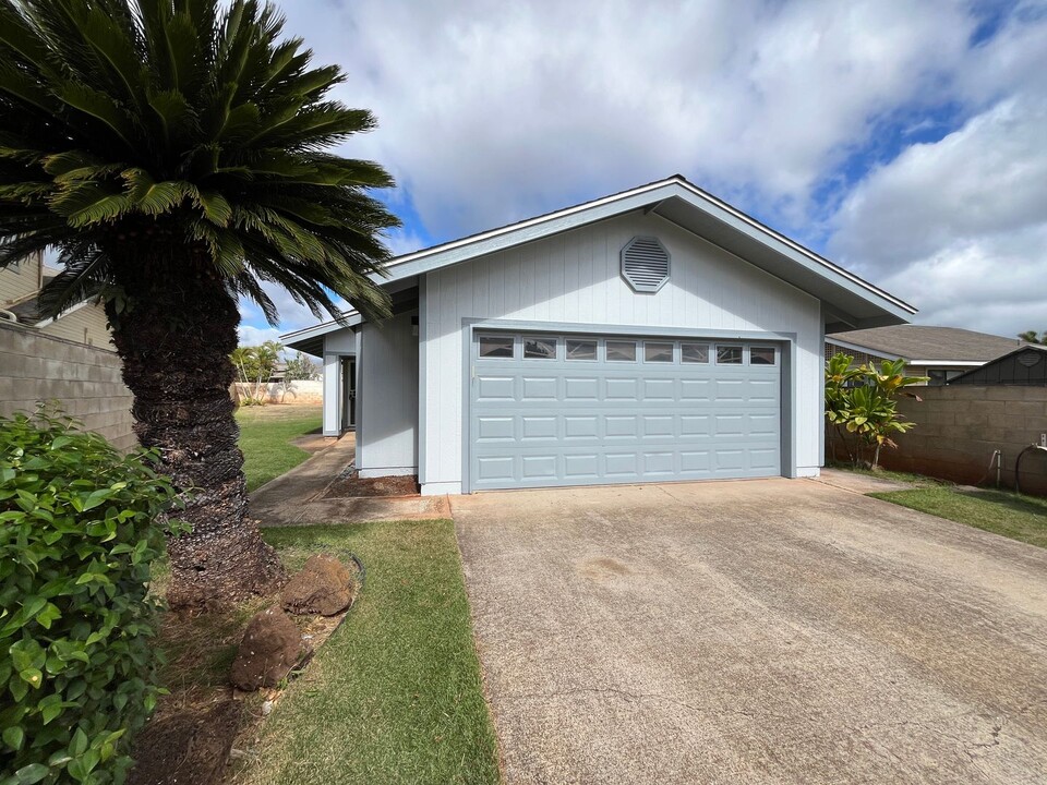 94-1106-1106 Apuki St in Mililani, HI - Building Photo