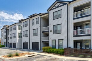 Archer Stone Canyon in San Antonio, TX - Building Photo