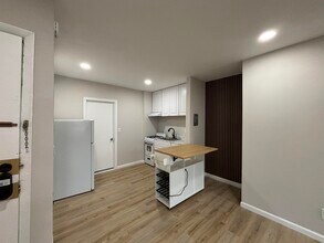 40 Beacon Ave in Jersey City, NJ - Building Photo - Building Photo