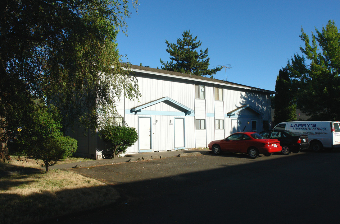 1001-1009 Ring St NE in Keizer, OR - Building Photo