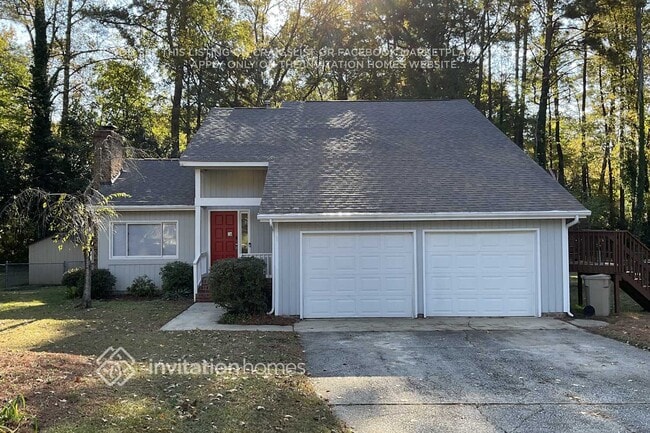 property at 911 Buckingham Rd