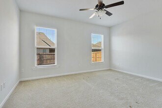 1014 Gentle Wind Dr in Baton Rouge, LA - Building Photo - Building Photo