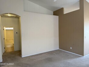 12213 N Makayla Canyon Dr in Oro Valley, AZ - Building Photo - Building Photo