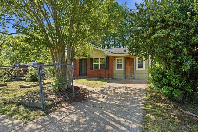 2683 21st St in Tuscaloosa, AL - Building Photo - Building Photo