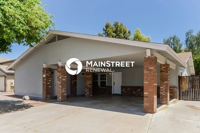 property at 555 N Elm