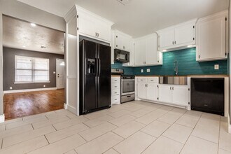 709 NE 79th Pl in Oklahoma City, OK - Building Photo - Building Photo