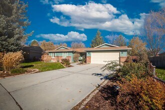 346 N Mission Dr in Eagle, ID - Building Photo - Building Photo