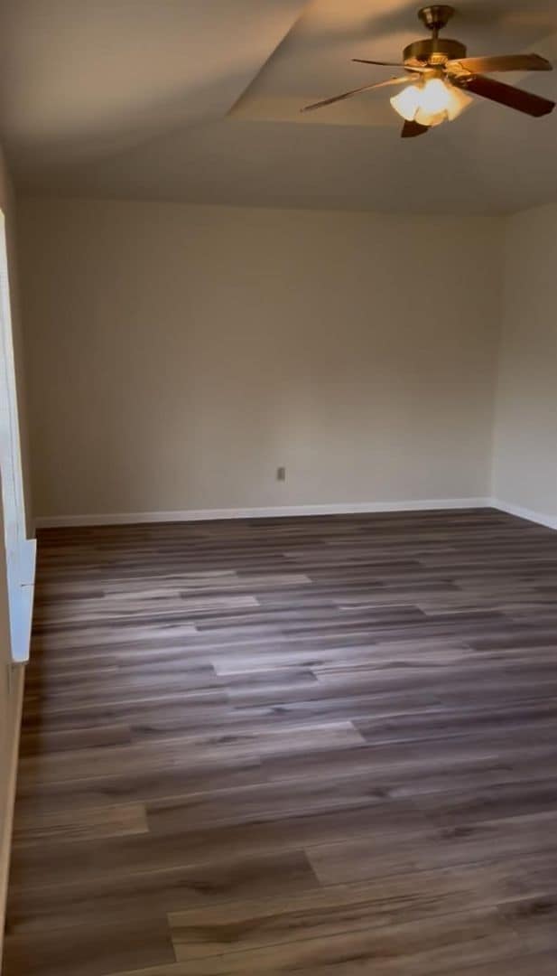 110 N W Pk Dr in McKinney, TX - Foto de edificio - Building Photo