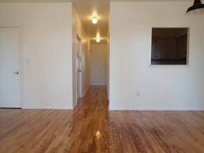 458 Carlton Ave-Unit -3 in Brooklyn, NY - Foto de edificio - Building Photo