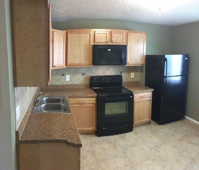 property at 1808 Buena Vista Dr SE