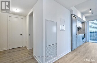 138 Downes St in Toronto, ON - Building Photo - Building Photo