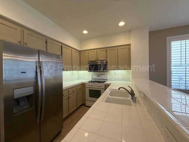 1279 Gorge Run Wy in Chula Vista, CA - Building Photo - Building Photo