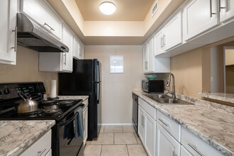 Caprock Apartment Homes in El Paso, TX - Building Photo - Interior Photo