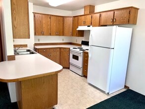 706 M Ave in La Grande, OR - Building Photo - Building Photo