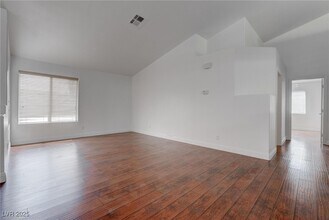 840 Coastal Beach Rd in Henderson, NV - Building Photo - Building Photo