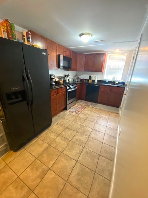 12 Sachem St, Unit B in Lynn, MA - Building Photo - Building Photo