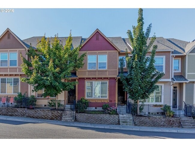 17064 SW Rockridge Ct in Beaverton, OR - Building Photo - Building Photo